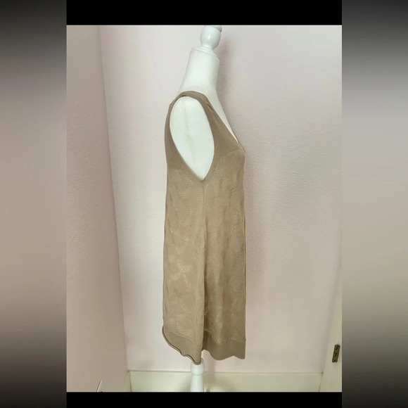Rachel Roy V-neck sleeveless dress size M beige color - Picture 2 of 8